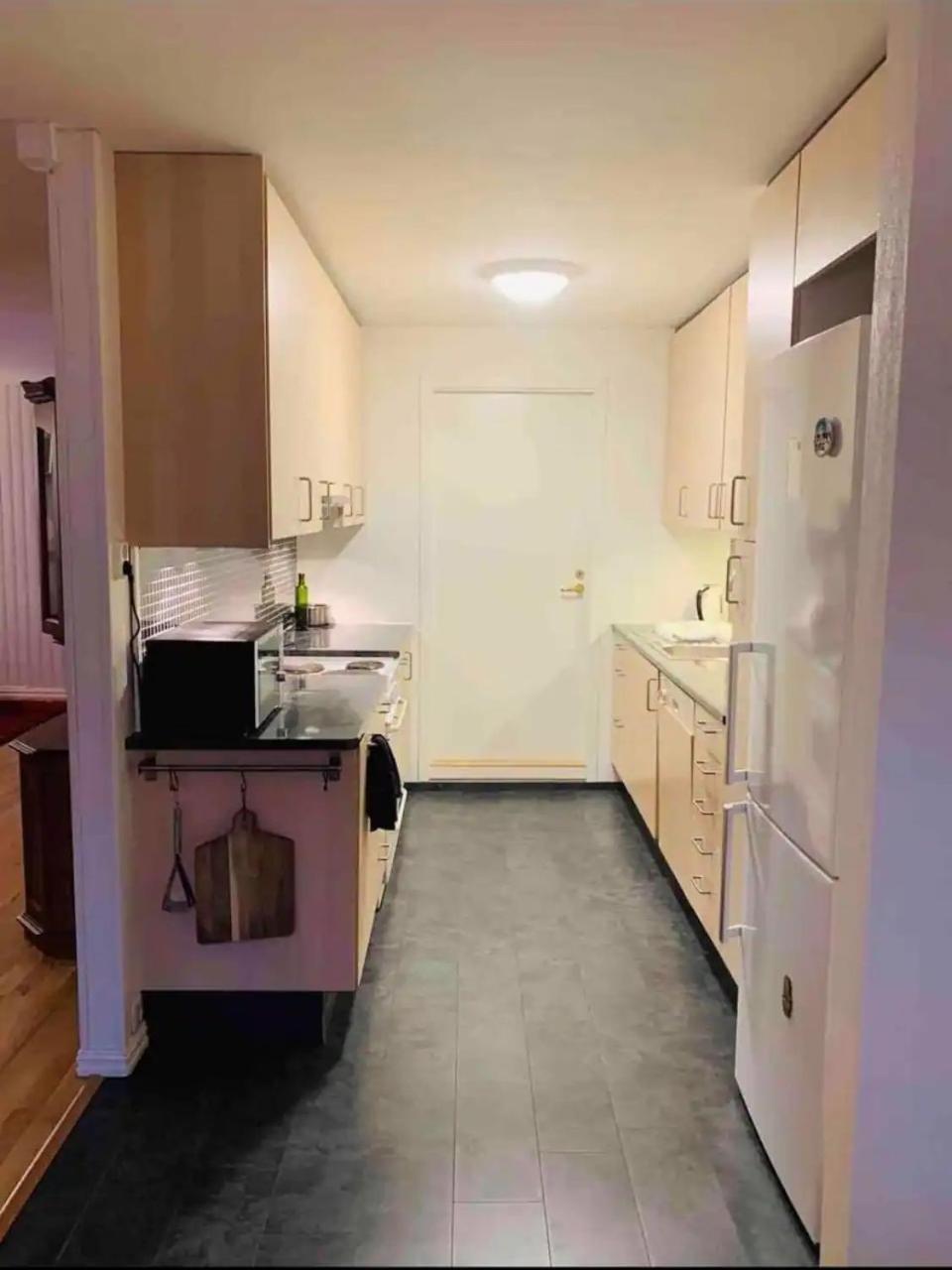 Miracle Tromso, Cozy Double Bed Private Room In A Shared Apartment With Stunning Tromso Views Ngoại thất bức ảnh