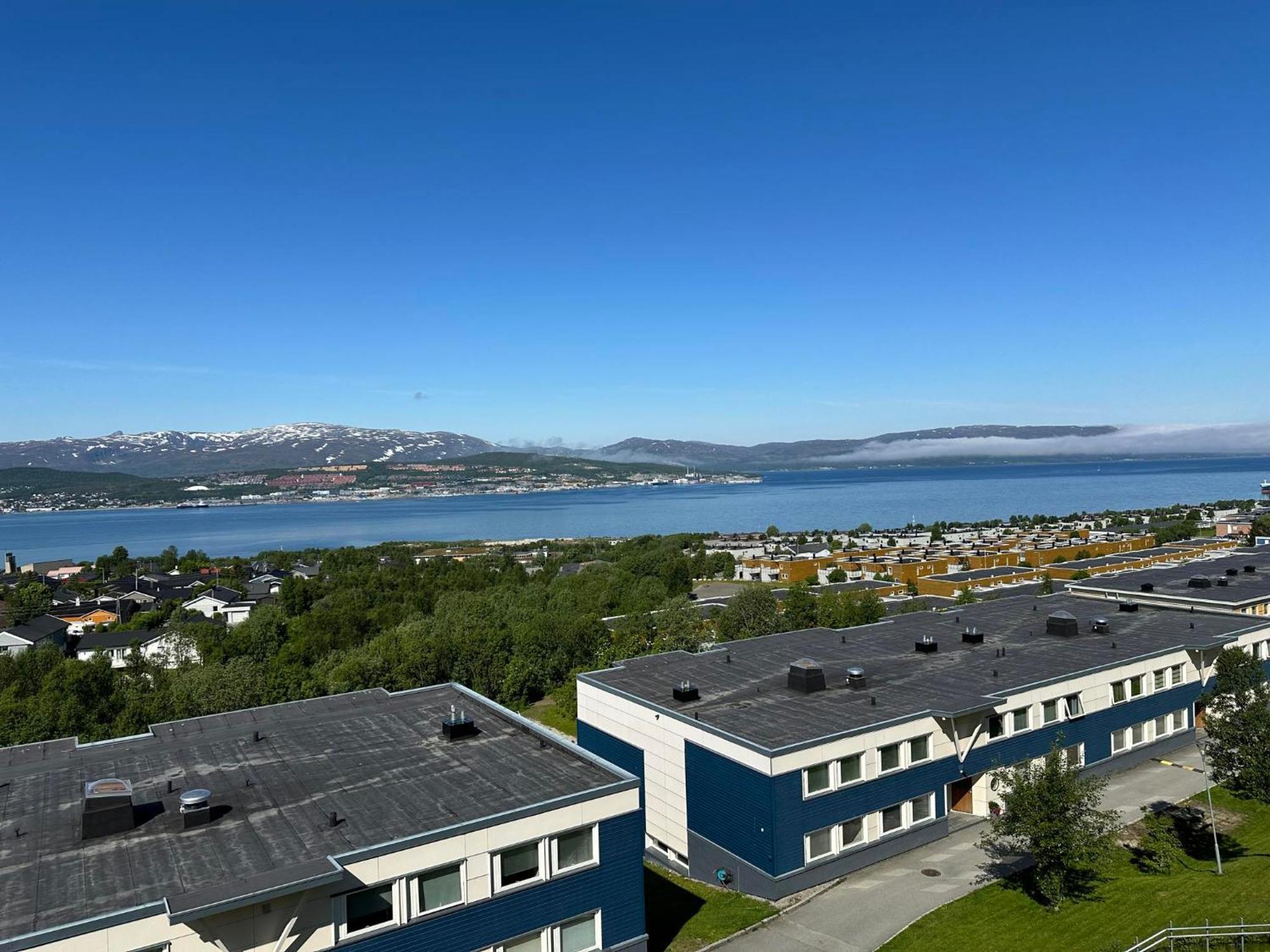 Miracle Tromso, Cozy Double Bed Private Room In A Shared Apartment With Stunning Tromso Views Ngoại thất bức ảnh